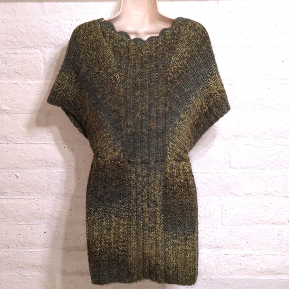Dolman Sleeve Green Tunic Sweater - Picture 4 of 6
